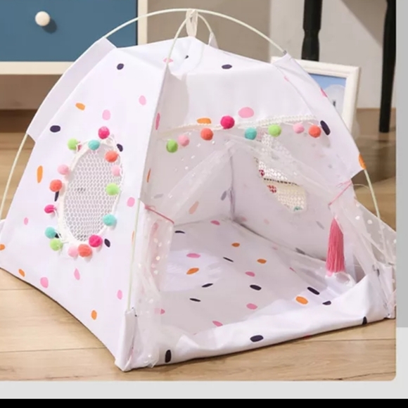 Polka Dot pet bed
